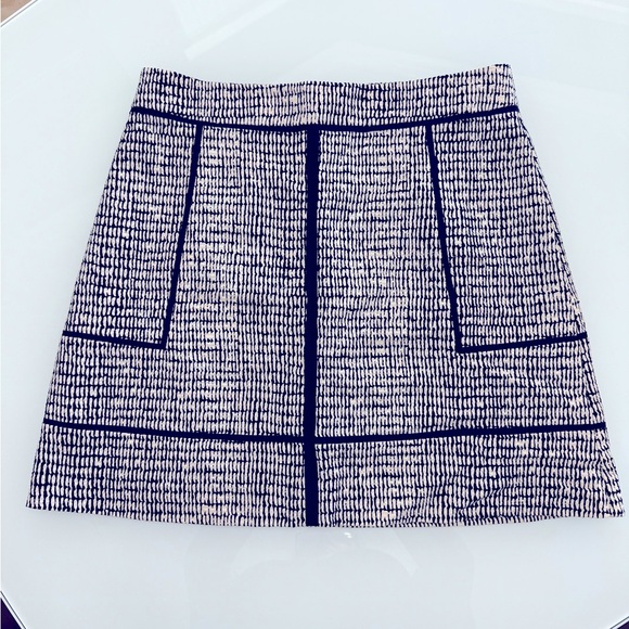 Ann Taylor. Skirt. Navy blue/white. Size 8 - Picture 1 of 7